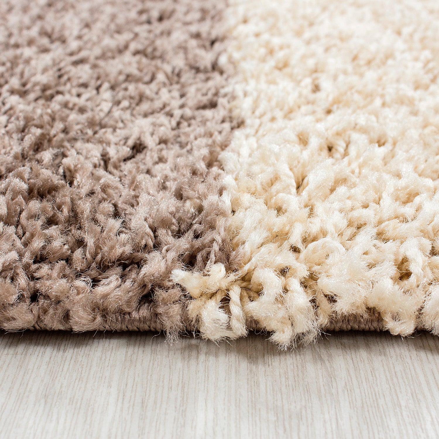Tapis à poils longs, tapis à poils longs, tapis de salon, motif à carreaux