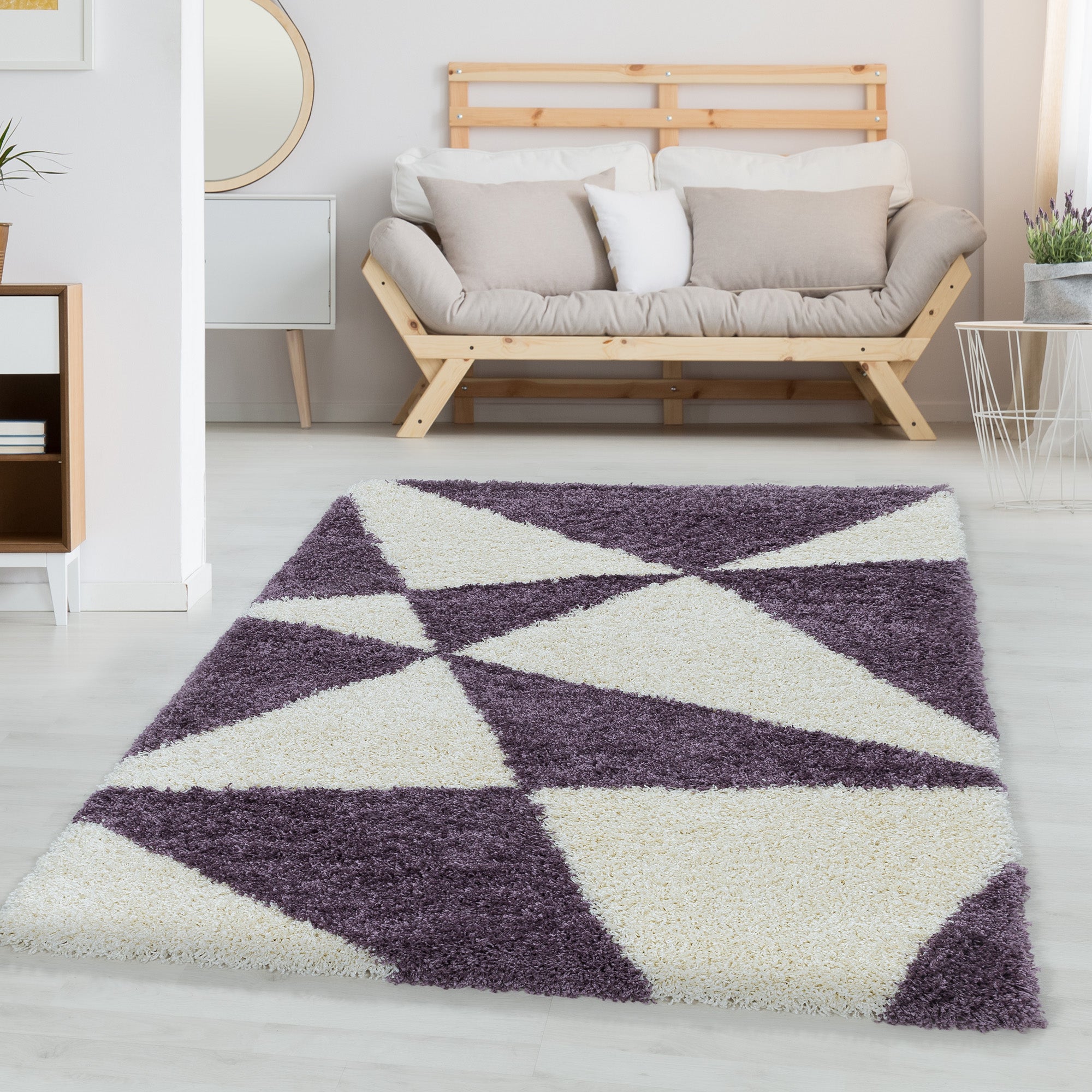 Deep pile rug, long pile meander design, fluffy shaggy rug for living room