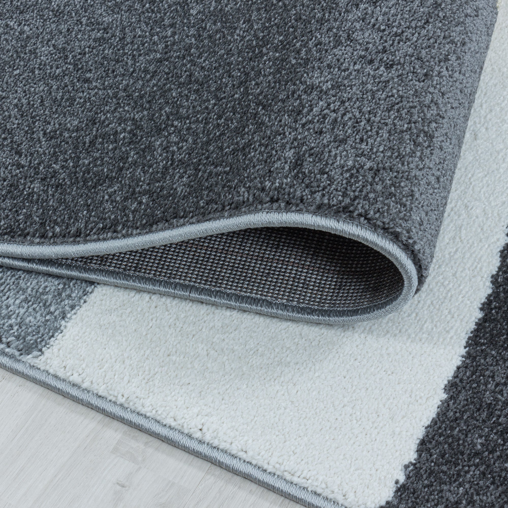 Tapis design à poils courts, design géométrique, facile d'entretien, pour salon