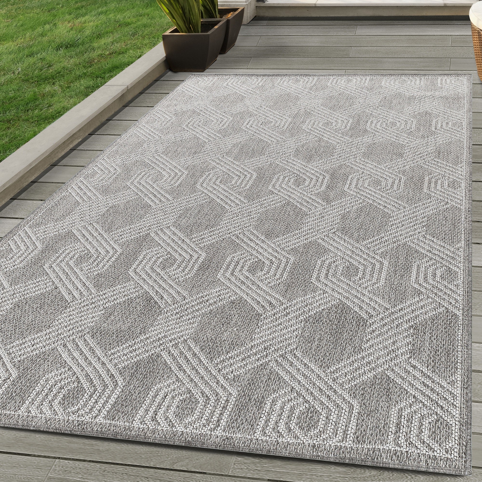 Indoor & Outdoor Rug Geometric Design Weatherproof for Patio Balcony Kitchen