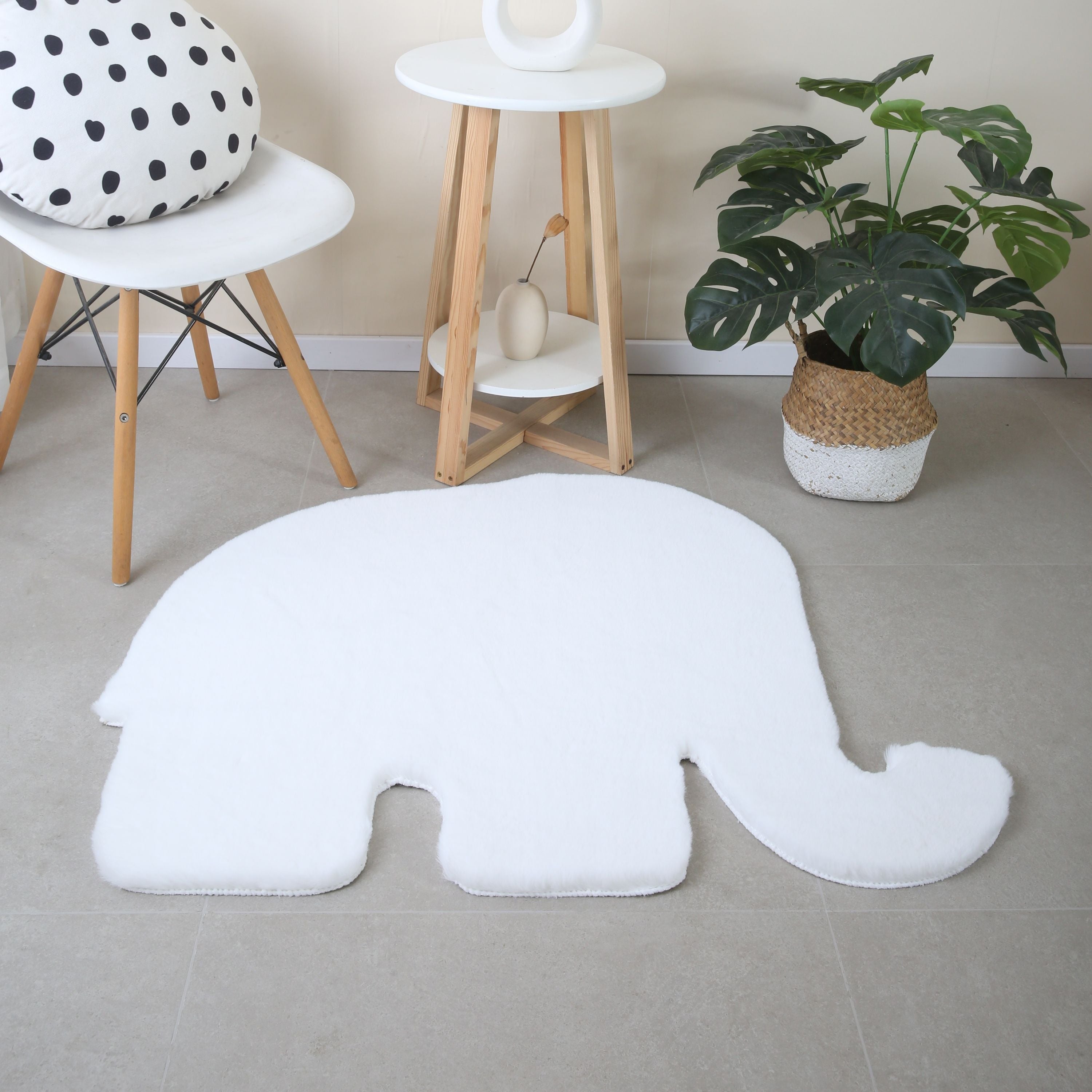 Tapis peluche uni forme éléphant fausse fourrure chambre enfant aspect super fourrure