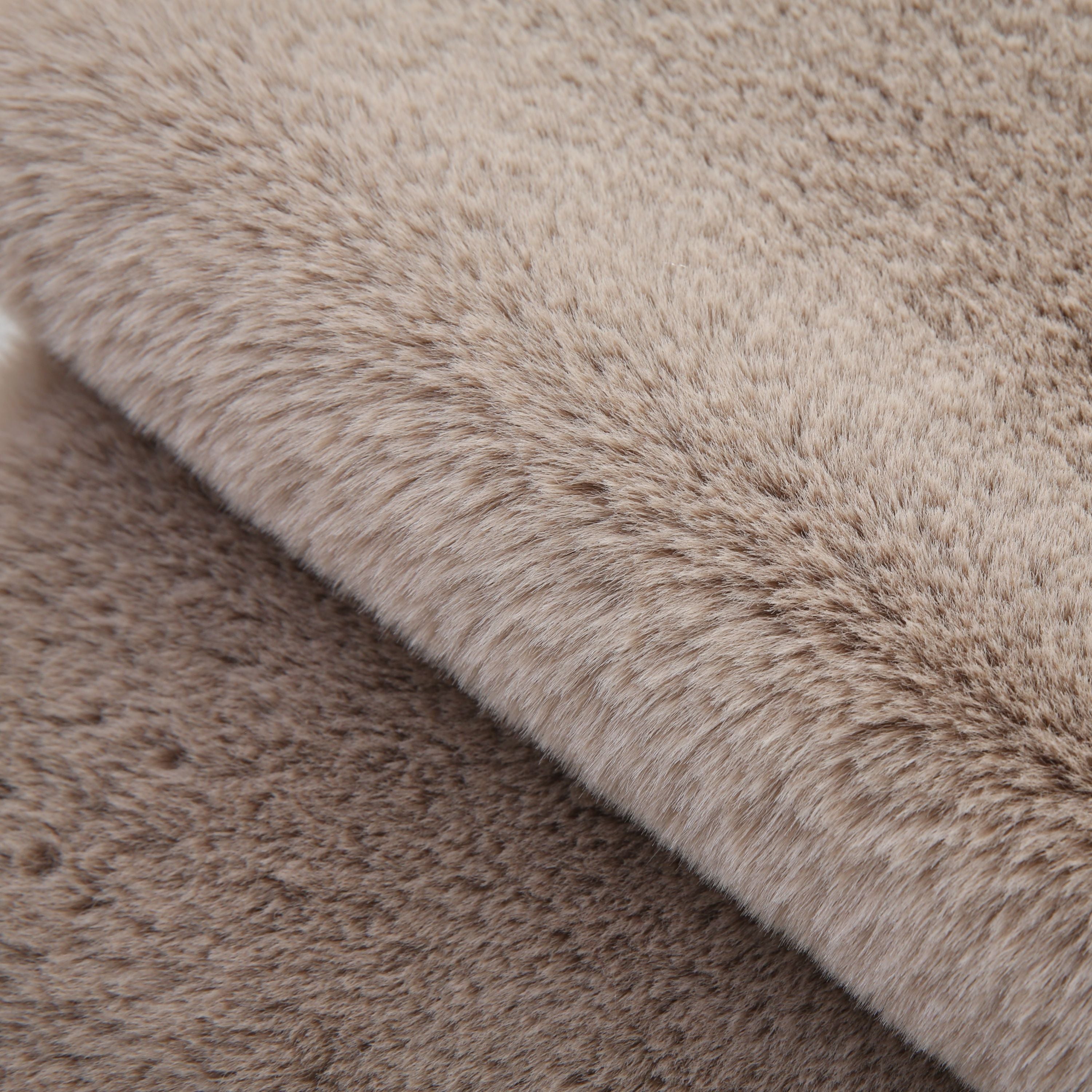 Rug plush plain sheepskin shape faux fur rug bedroom fur look