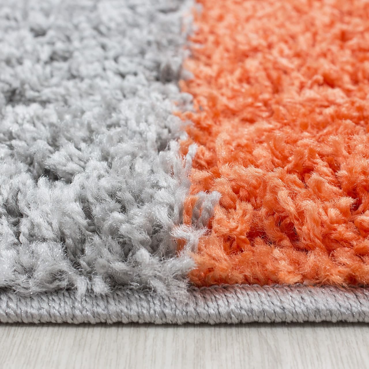 Tapis à poils longs, tapis à poils longs, tapis de salon, motif à carreaux