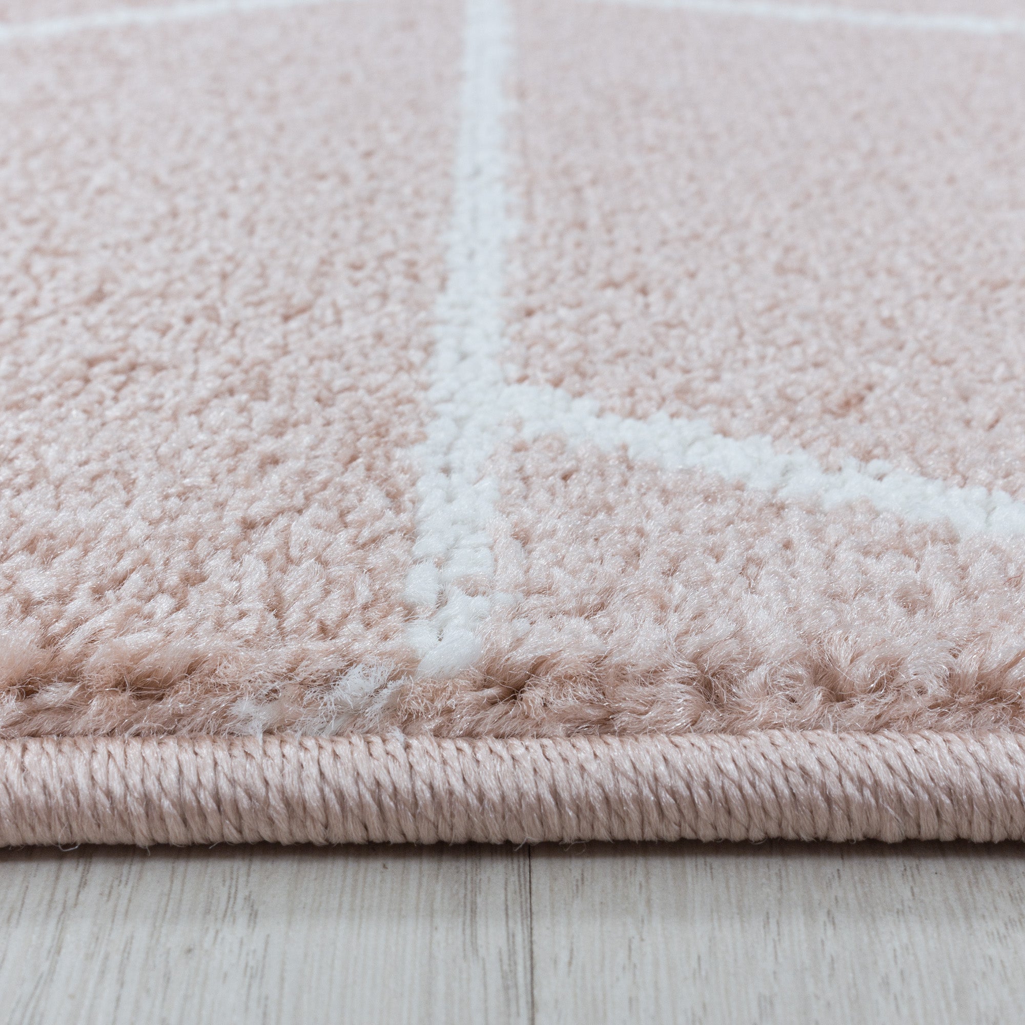 Tapis design à poils courts, design géométrique, facile d'entretien, pour salon