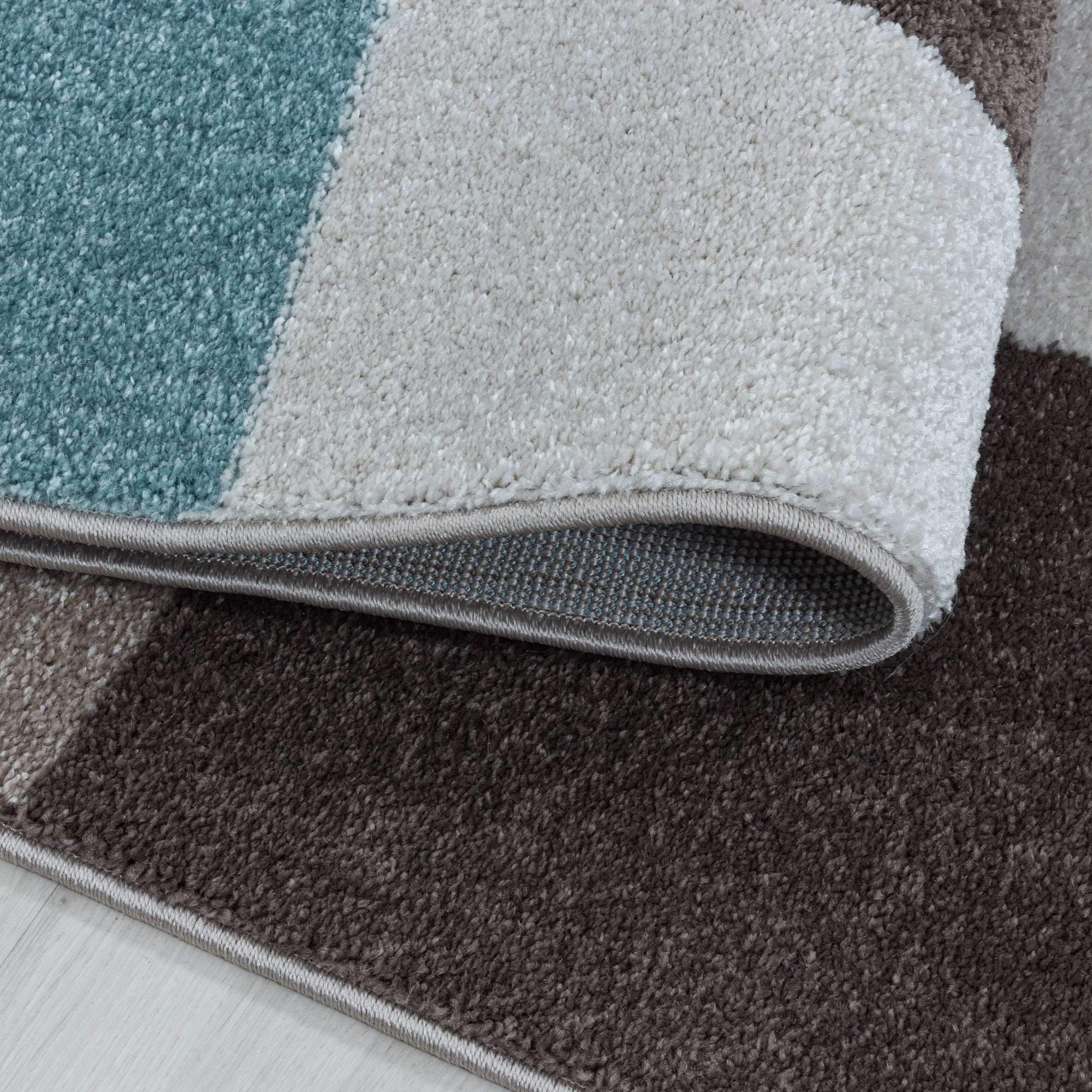 Designer Short Pile Rug Ombre Design Easy Care Modern Rug Living Room