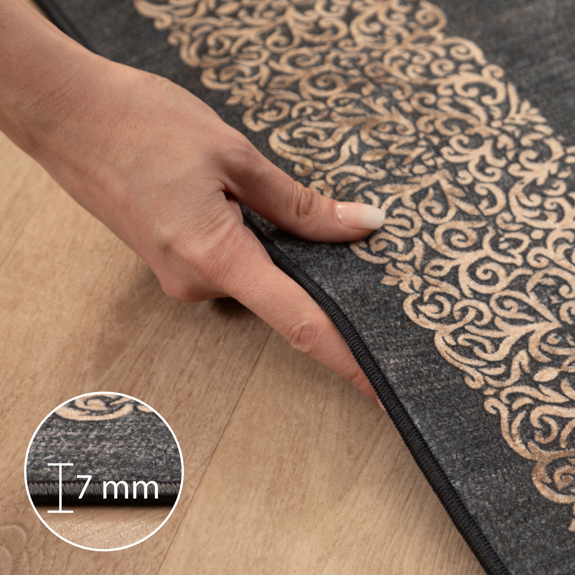 Tapis lavable salon tissage plat robuste design baroque antidérapant