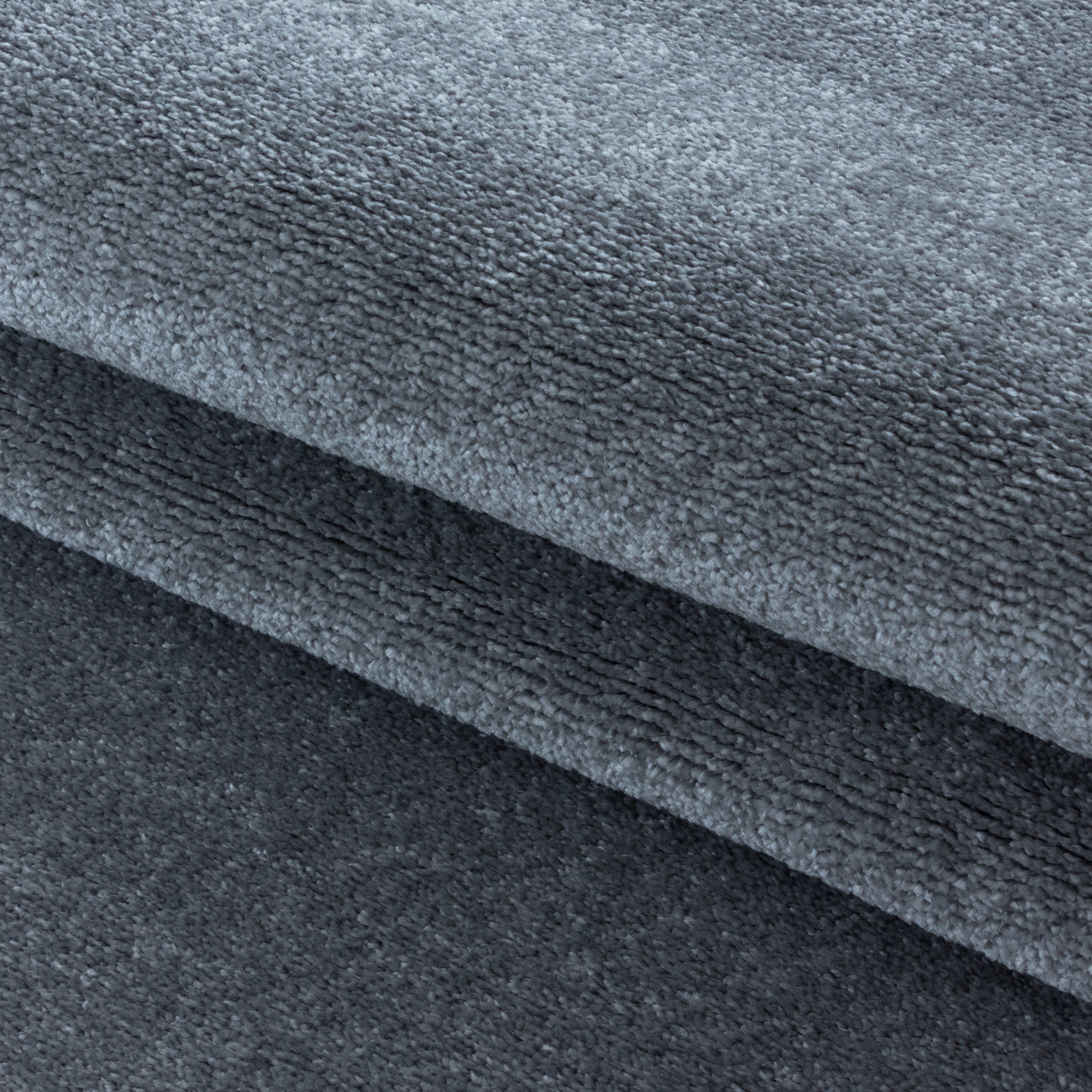 Modern designer short pile rug for living room, plain, robust, easy to care for