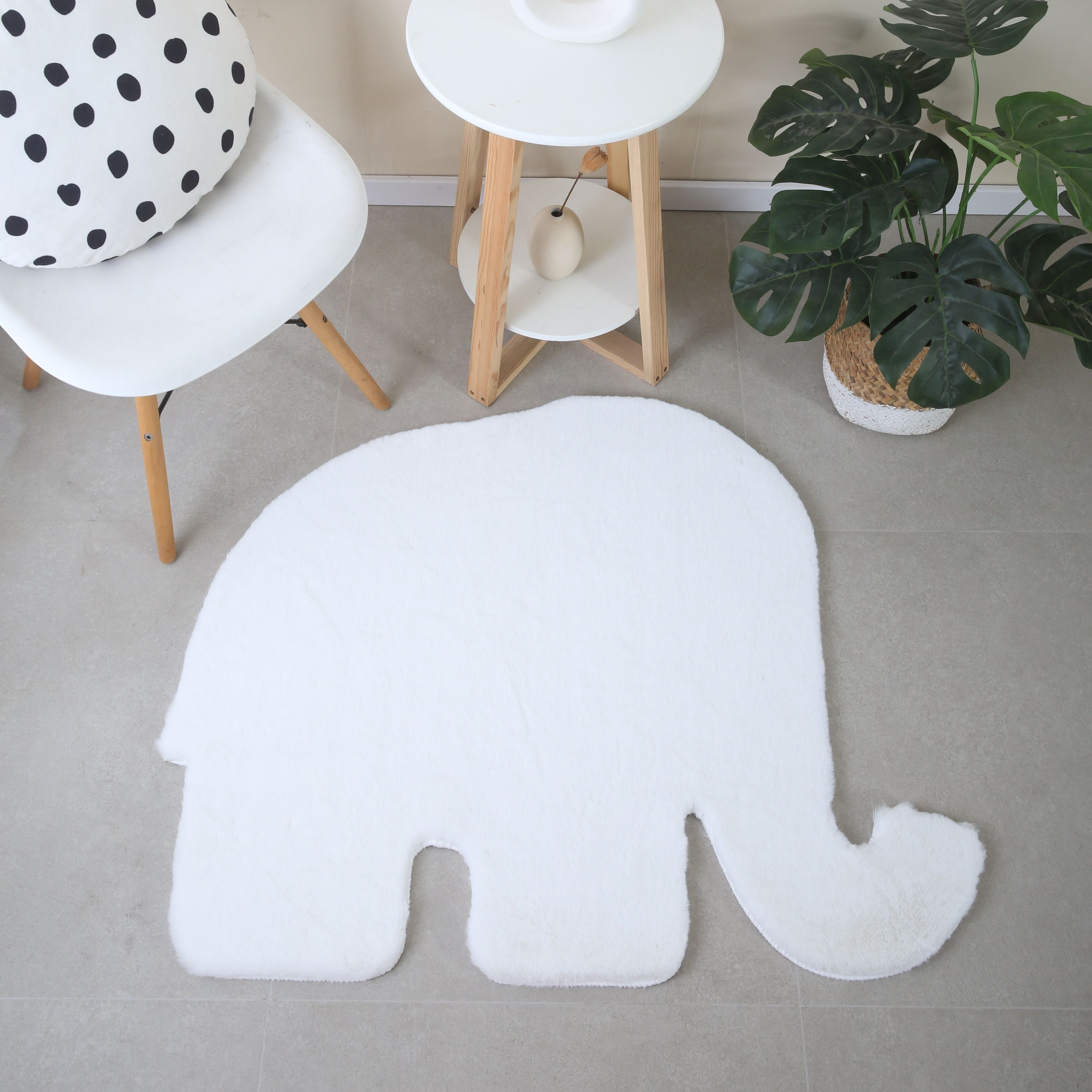 Tapis peluche uni forme éléphant fausse fourrure chambre enfant aspect super fourrure