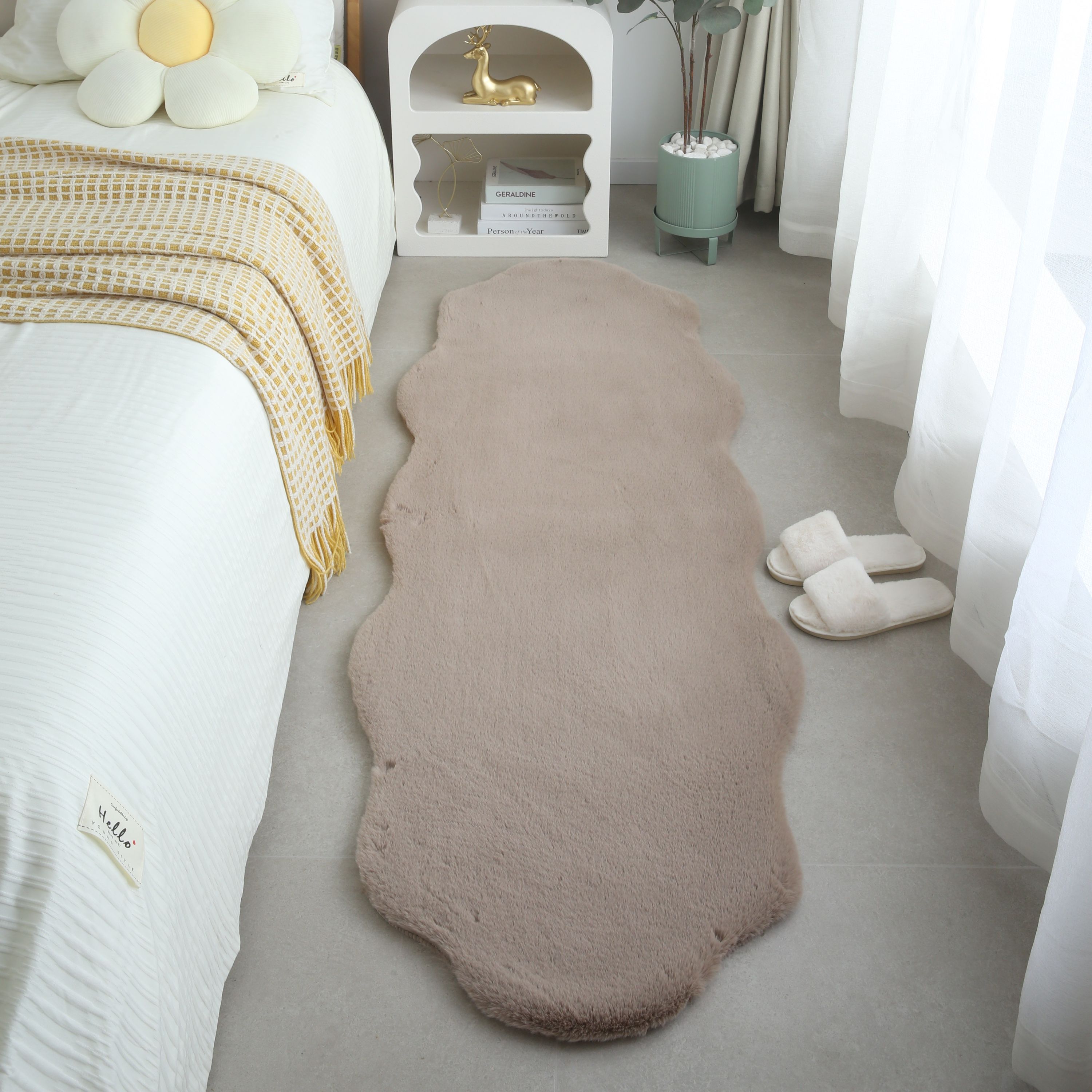Rug plush plain sheepskin shape faux fur rug bedroom fur look