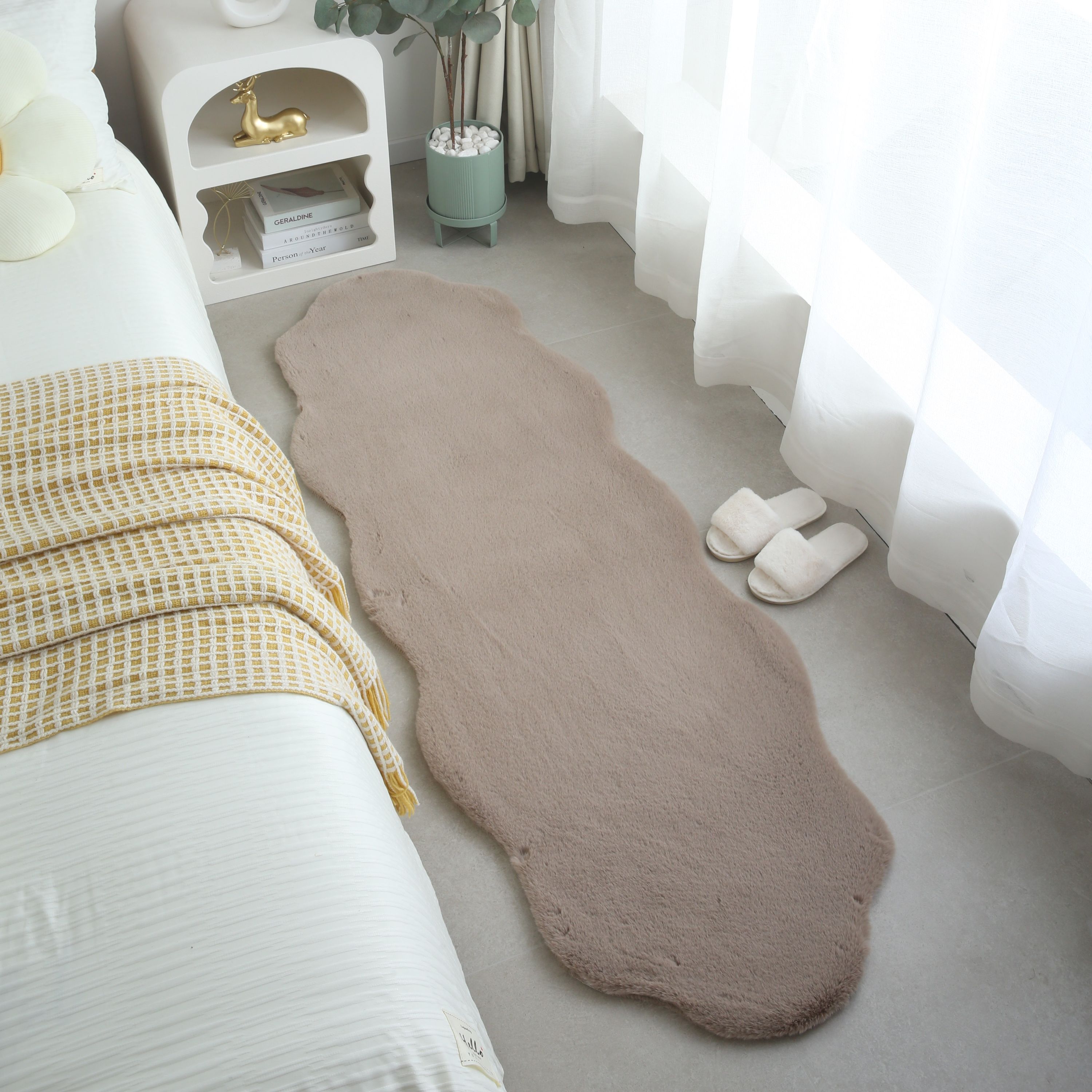 Rug plush plain sheepskin shape faux fur rug bedroom fur look