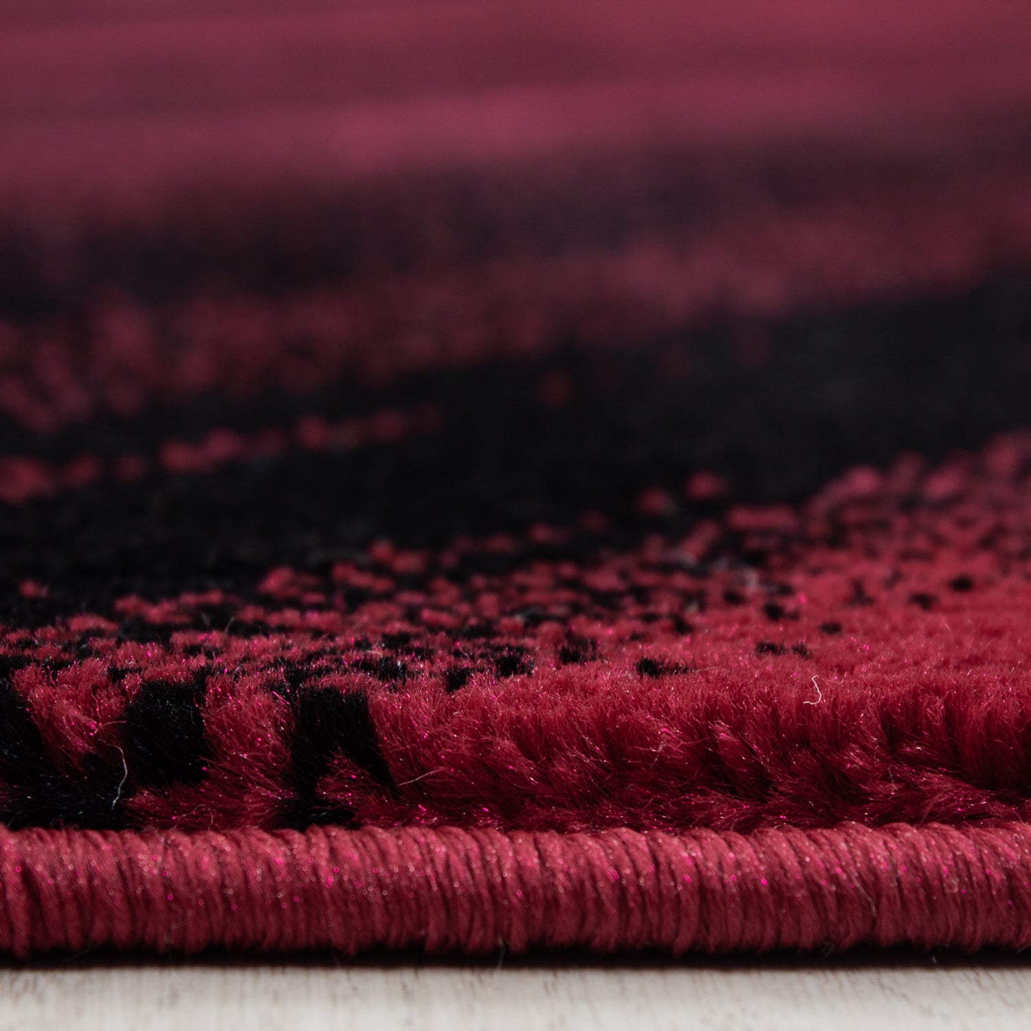 Modern short pile rug for living room, abstract wave design, easy to care for